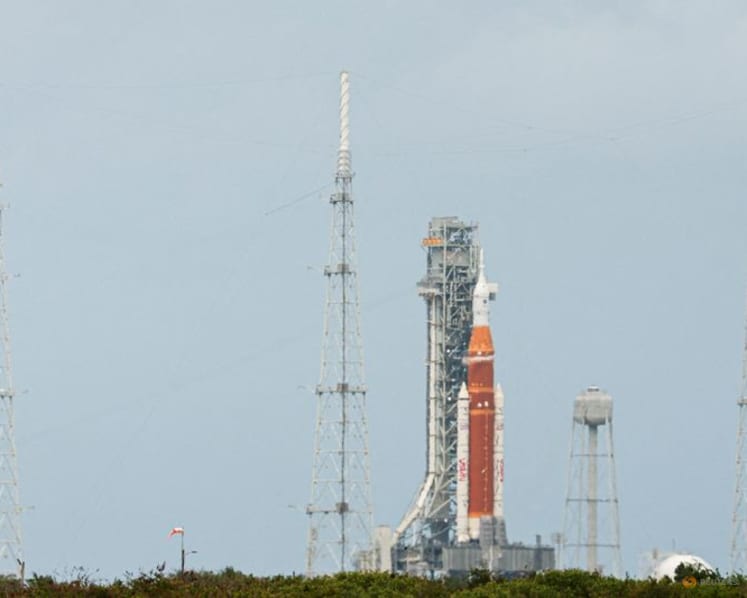 Analysis:NASA's moon mission tests aerospace old guard as SpaceX, Blue Origin hover