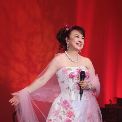 翁倩玉揭秘:她为何决定不再举办大型巡演?背后隐藏的故事令人震惊!