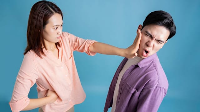 离奇！日本女子擅闯陌生男住家还掌掴对方
