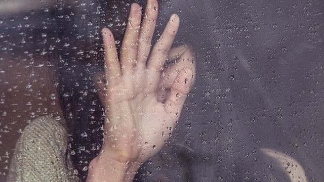 台中男补习老师猥亵女生判刑两年  检方上诉求重判却判更轻