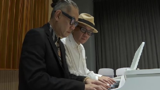 晨光|早点.说：音乐人李伟菘兄弟 回首出道40年