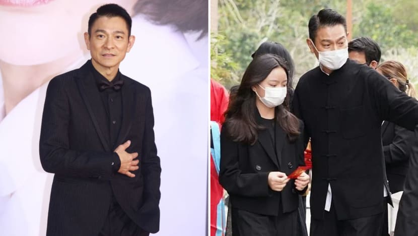 andy_lau_guard_toilet_for_daughter_1.jpg