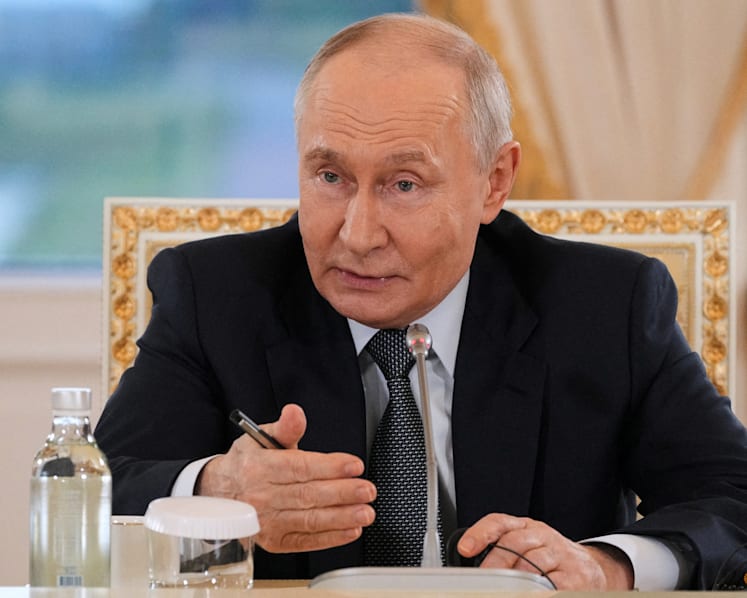 Putin says he currently sees no reason to meet Ukraine's Zelenskyy