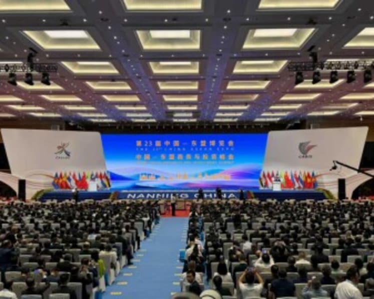 Opening ceremony of 23rd CAEXPO and CABIS held in Nanning