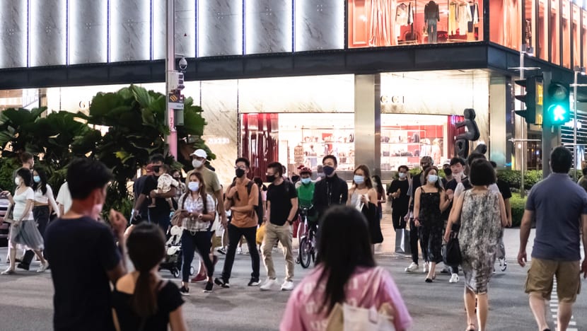 370 new Covid-19 cases and 5 deaths in Singapore