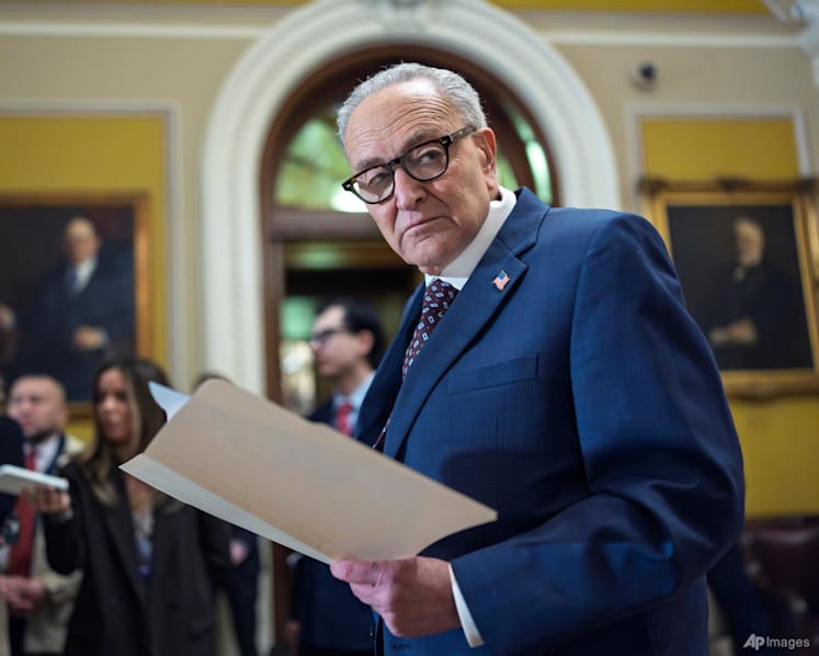 Democrats, White House strike spending deal that would avert government shutdown