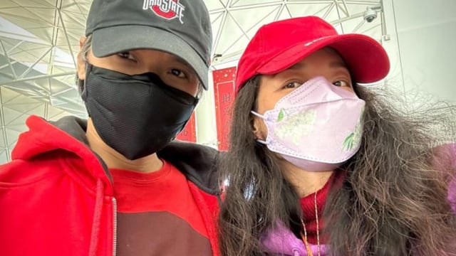 冯德伦晒和舒淇合照　俏皮向网民送新年祝福