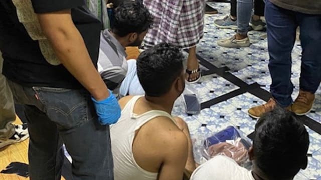 肃毒局在兀兰客工宿舍展开行动 12名外籍男子被捕