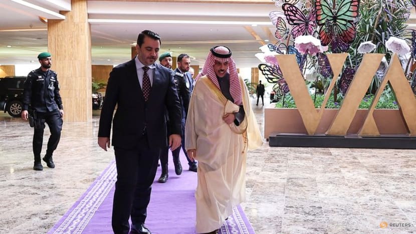 Syria talks being held in Riyadh with Western and regional participation