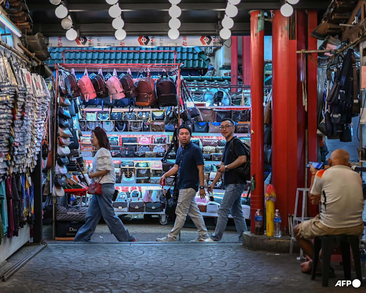Malaysia PM Anwar unveils measures to tackle living costs, support local businesses Malaysia PM Anwar unveils measures to tackle living costs, support local businesses