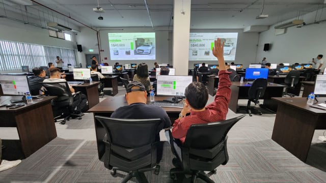 本地第一个二手车实体现场竞标活动 最高成交价逾21万元