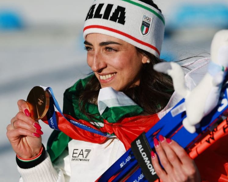 Biathlon-Vittozzi grabs gold for Italy in women's 10km pursuit