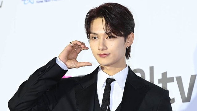 SEVENTEEN JUN重返演员跑道　釜山国际电影节获奖，双语感言获赞！