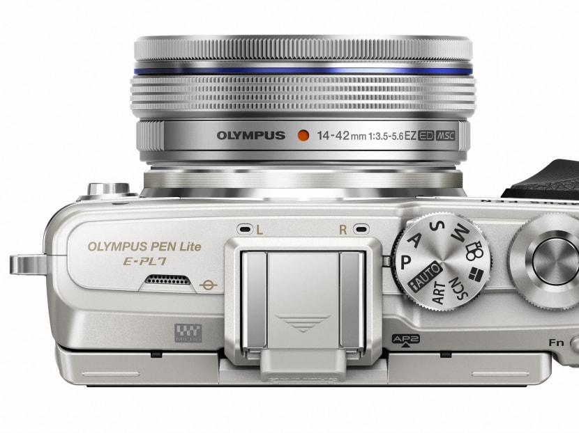 Olympus announces new selfie-focused PEN E-PL7 mirrorless Olympus announces new selfie-focused PEN E-PL7 mirrorless
