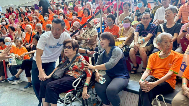 老当益壮！2000名年长者参与女皇镇首届乐龄节 乐享黄金年华