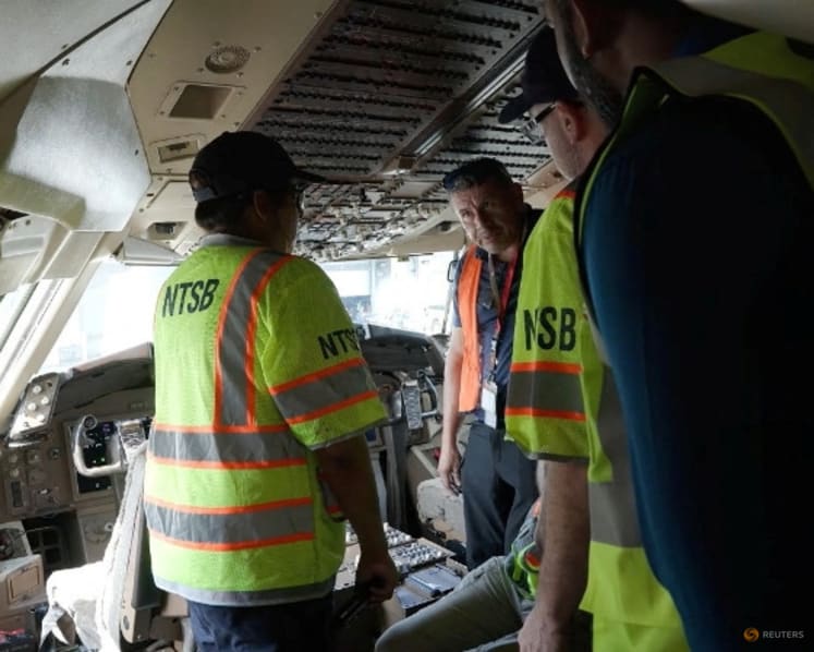Amazon pauses operations with 21 Air after Miami cargo plane crash