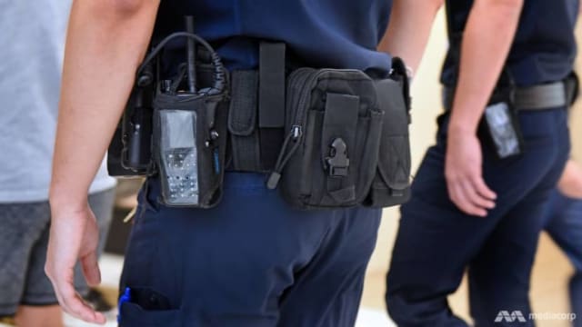 警员倒毙组屋底层 称在警队遭种族歧视 尚穆根指示彻查
