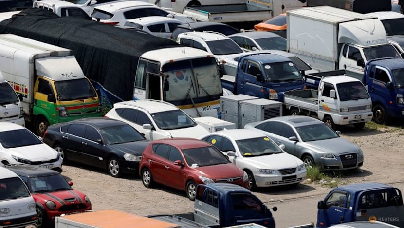 Shares in South Korean automakers slide after Trump post on raising tariffs