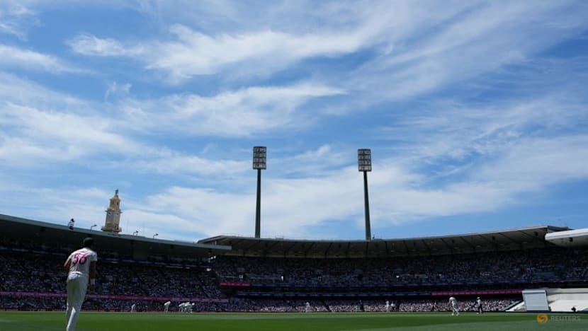 Root-Brook stand lifts England before weather intervenes in final Ashes test