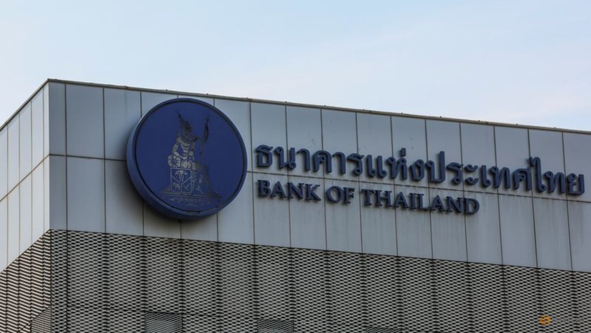 Thai economy's competitiveness is declining, central bank says