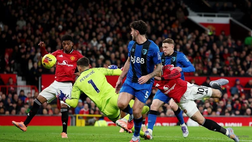 Bournemouth and Man United share spoils in eight-goal thriller