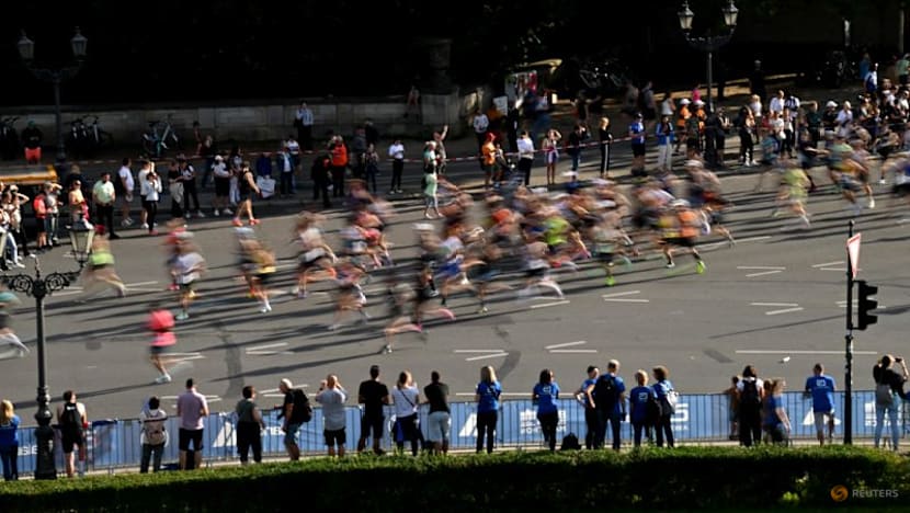 Window for fast marathons closing because of climate change, report finds