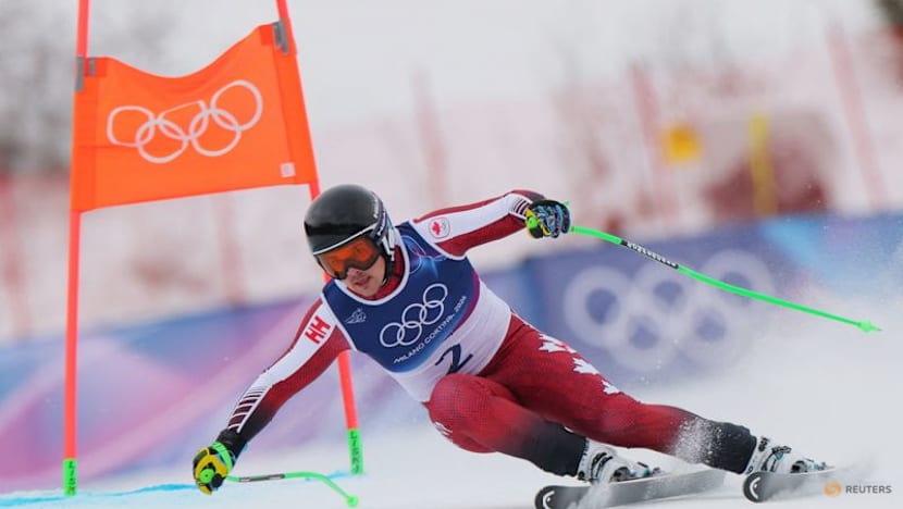 Alpine skiing-Easy does it - no risks taken in final men's downhill training