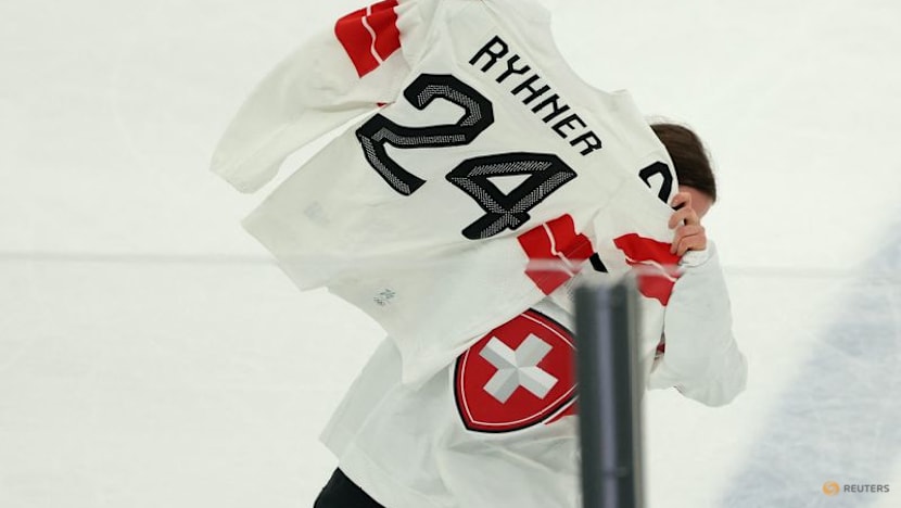Ice hockey-Switzerland beat Sweden in overtime to win women's bronze