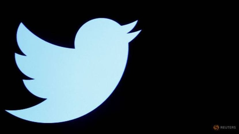 Twitter lancar peraduan kesan berat sebelah dalam algoritma pemotongan gambar Twitter lancar peraduan kesan berat sebelah dalam algoritma pemotongan gambar