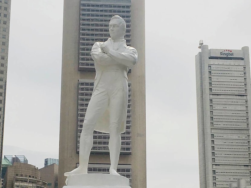 Patung Raffles What Is The ‘Disappearing’ Raffles Statue All About And Who Is Behind ...