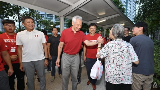GE2025: NTUC chief Ng Chee Meng attends community event in new Jalan Kayu SMC alongside SM Lee
