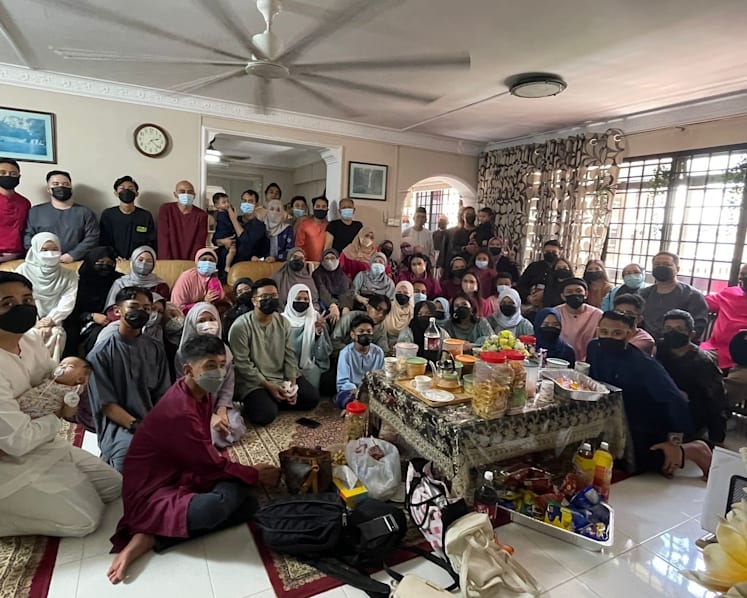 'Much more festive’: Muslim families rejoice in large gatherings for Hari Raya Puasa for first time in 3 years