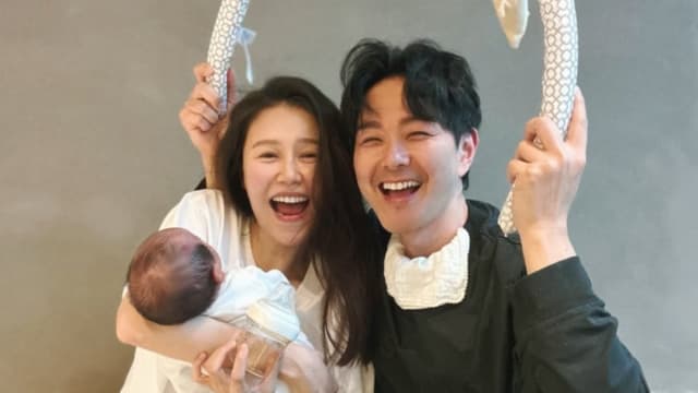黄翠如、萧正楠儿子百日宴，这些港星都来了！