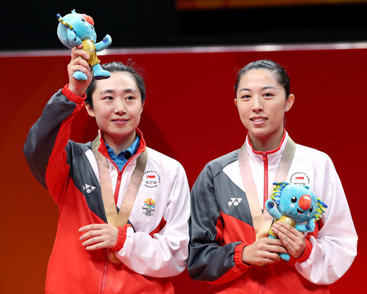 Finally, S’pore women’s doubles Feng Tianwei and Yu Mengyu win first Commonwealth Games gold