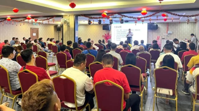 柔议员被指嫖妓案又一视频流出 内容包括照片和“交易记录”