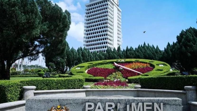 மலேசியாவின் 15ஆவது பொதுத்தேர்தல்: யாருக்குப் பெரும்பான்மை?