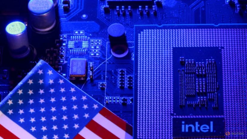 Intel says it received US grant; government says it is still working on deal