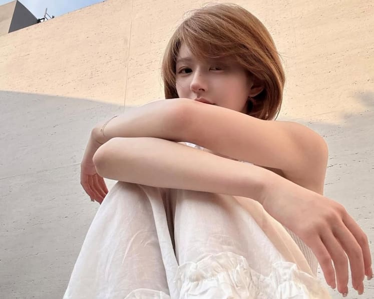 Chinese actress Zhao Lusi calls out management agency for breach of contract, accuses company of taking money