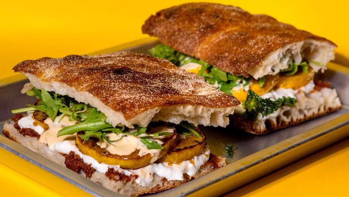 New sandwich spots in Singapore: Oxtail melts, fried chicken, brioche rolls, S sliders