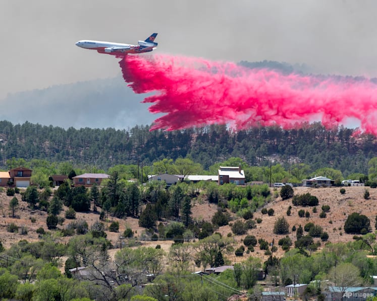 Unprecedented gusts expected to fan wildfires in New Mexico