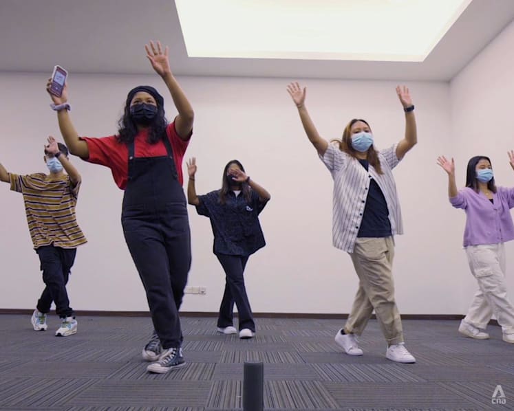 These dancers are deaf but they love to dance. How do they hear music?
