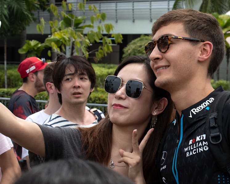F1 S'pore race: Online system overwhelmed as first tranche of tickets sell out quickly; scalpers emerge on Carousell