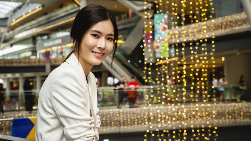Carrie Wong Still Hasn’t Changed Her Phone Password Since Leaked DMs With Ian Fang Carrie Wong Still Hasn’t Changed Her Phone Password Since Leaked DMs With Ian Fang