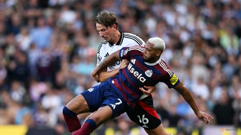 Fulham beat Newcastle 3-1 to hand Magpies first defeat of season