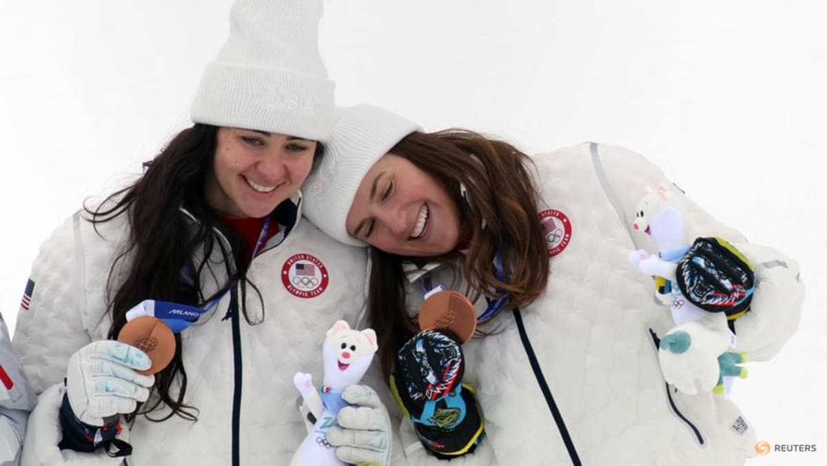 Alpine skiing-Two fourths make a third for US bronze medallists in women's team combined