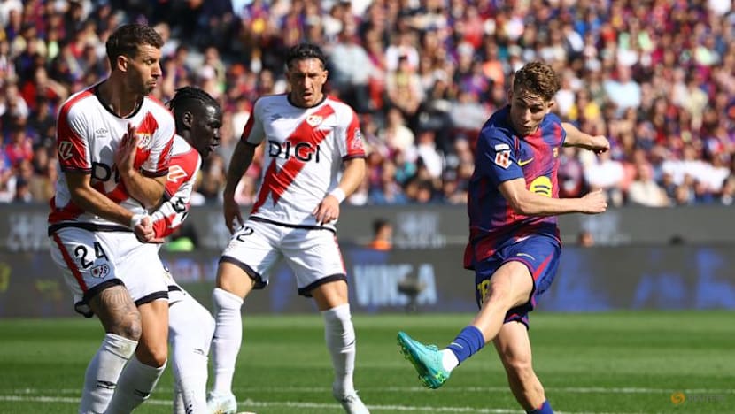 Araujo header and Garcia heroics secures Barcelona's narrow win over Rayo