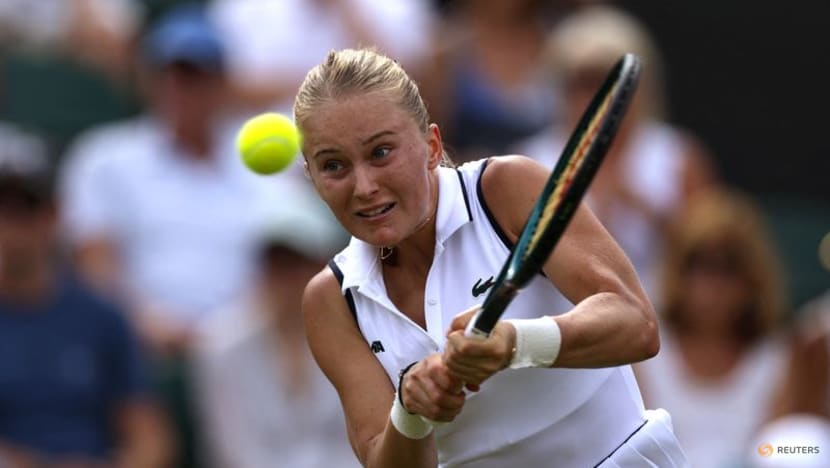 Feeling hot, hot, hot - Swiatek downs Wimbledon debutant to reach round two Feeling hot, hot, hot - Swiatek downs Wimbledon debutant to reach round two