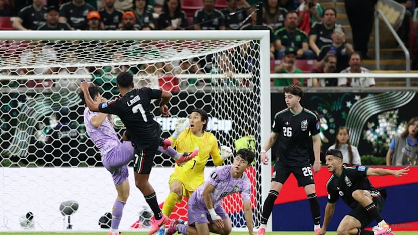 Mexico edge South Korea 1-0 to qualify for World Cup last 32