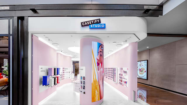 CASETiFY滨海湾金沙新店开幕　独家新加坡系列同步登场
