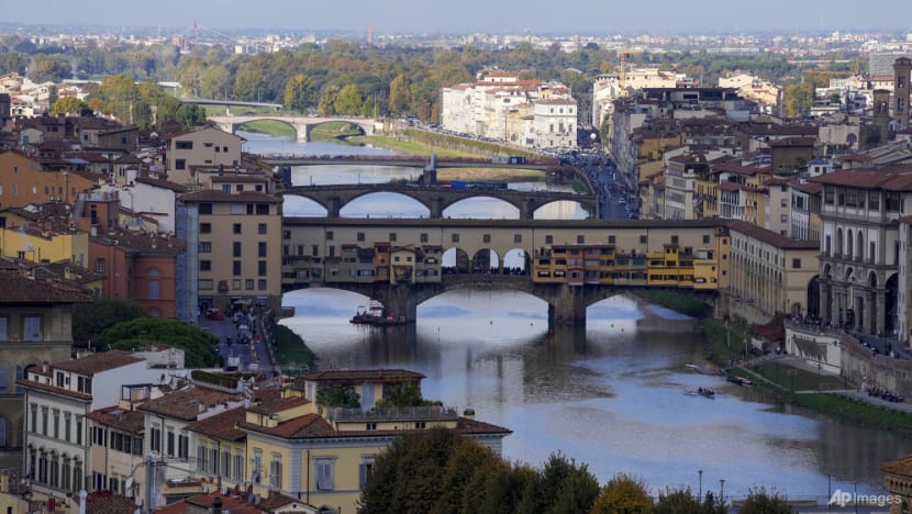 Florence's landmark passageway over Ponte Vecchio reopens to public Florence's landmark passageway over Ponte Vecchio reopens to public